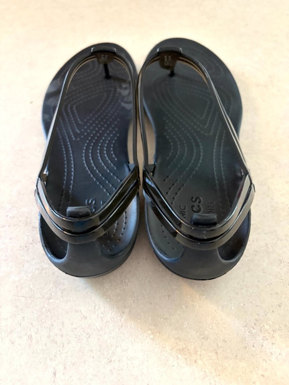 Crocs Isabella T-strap Sandal Women's Size 11 Black Ankle Strap - Picture 6 of 9